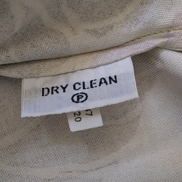 Tommy Bahama Vest. - Picture 5 of 5